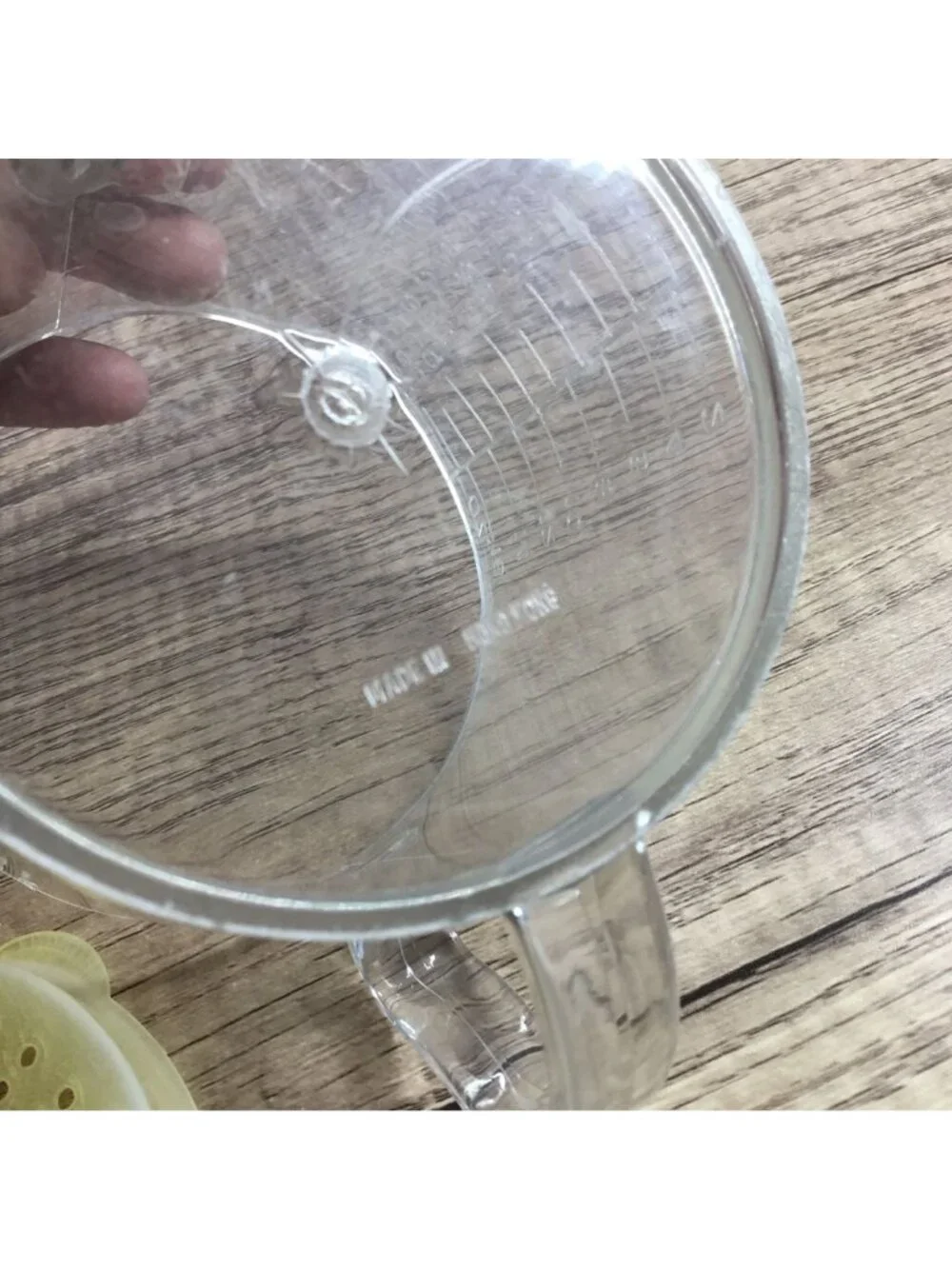 Vintage Fat Separator Plastic Measuring Cup For Gravy & Soups with Strainer Lid